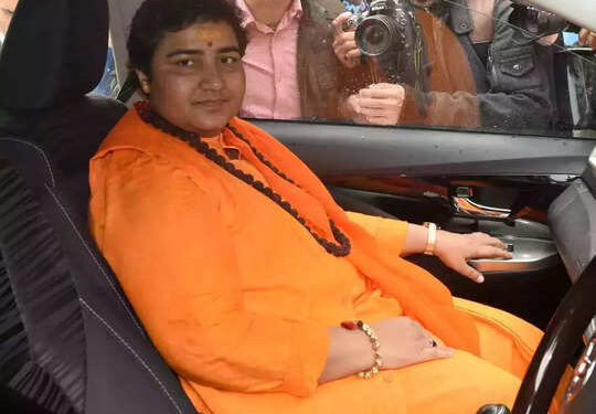 बीजेपी सांसद प्रज्ञा ठाकुर के भड़काऊ बयान को लेकर सुप्रीम कोर्ट का रुख करेगी कांग्रेस