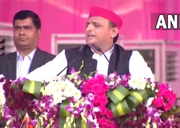 BJP के पास 399 दिन ही बचे हैं, अगर हम सब साथ खड़े होंगे तो उन्हें हटा दिया जाएगा: अखिलेश यादव