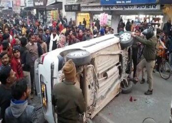 दिल्ली के कंझावला हादसे की तरह UP में हादसा देखा गया, घायल छात्र को हॉस्पिटल में एडमिट