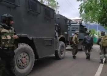 जम्मू कश्मीर के राजौरी में आतंकी हमला, कई घायल