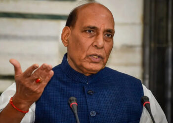 हम युद्ध में विश्वास नहीं करते अगर थोपा गया तो लड़ेंगे: राजनाथ सिंह