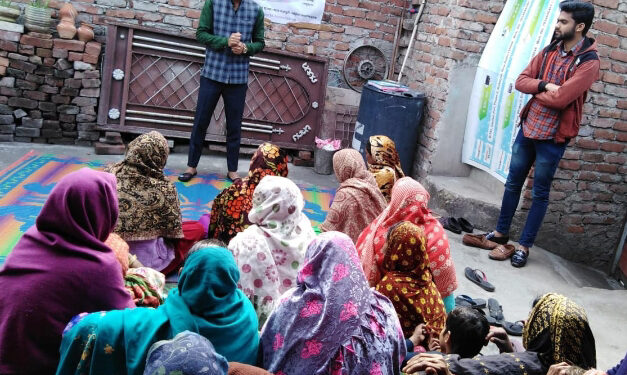 योगदान फाउंडेशन ने सेनेटरी पैड्स को लेकर चलाया जागरूकता अभियान, महिलाओं से किया संवाद