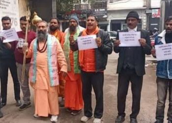 रामचरितमानस पर विवादित बयान देकर फंसे स्वामी प्रसाद मौर्य, शिकायत दर्ज