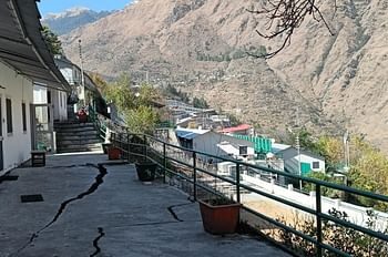 जोशीमठ प्राकृतिक त्रासदी समस्या की जवाबदेही और राष्ट्रीय आपदा