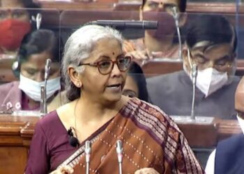 चौबीस का लोकसभा चुनाव और बजट सत्र, संतुलन बनाने का प्रयास