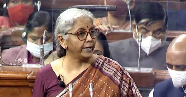 चौबीस का लोकसभा चुनाव और बजट सत्र, संतुलन बनाने का प्रयास