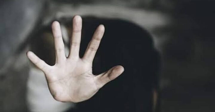 उत्तर प्रदेश के लखनऊ में 12वीं की छात्रा को बंधक बनाकर किया गया दुष्कर्म