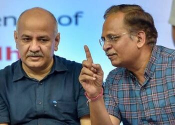 मनीष सिसोदिया और स्वास्थ्य मंत्री सत्येंद्र जैन ने मंत्रिमंडल से दिया इस्तीफा