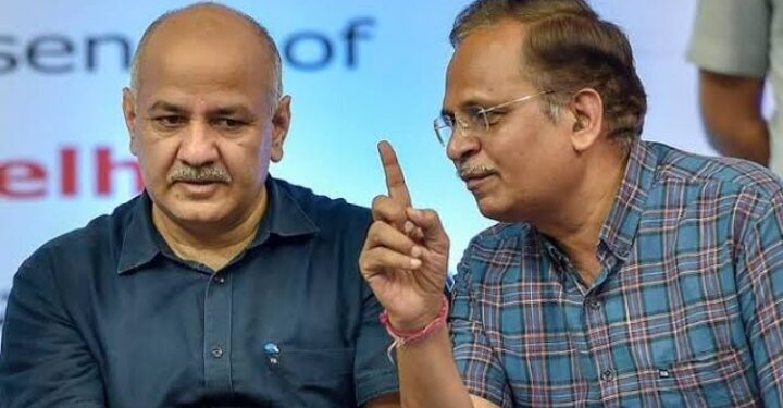 मनीष सिसोदिया और स्वास्थ्य मंत्री सत्येंद्र जैन ने मंत्रिमंडल से दिया इस्तीफा