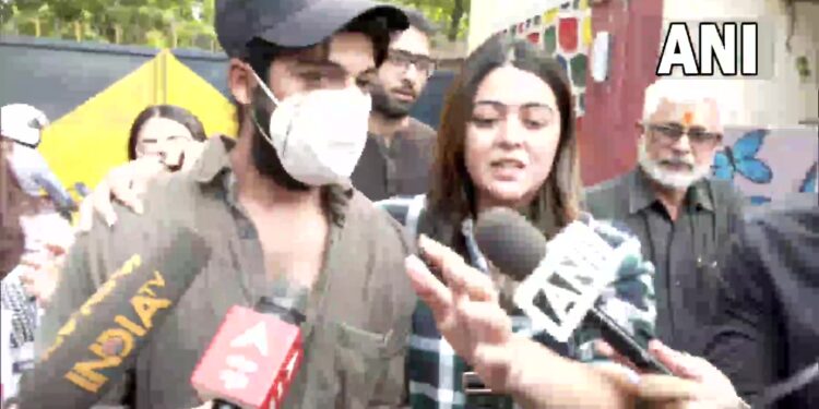 अभिनेत्री तुनिषा शर्मा को आत्महत्या के लिए उकसाने मामले में अभिनेता शीजान खान जेल से बाहर आए