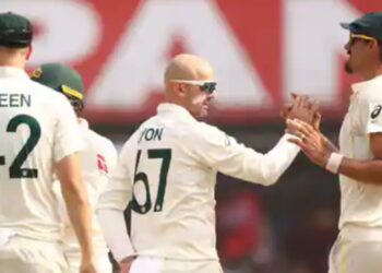 हार के दहलीज पर खड़ी है टीम इंडिया, नाथन लयोन के फिरकी के सामने भारतीय शेर ढेर