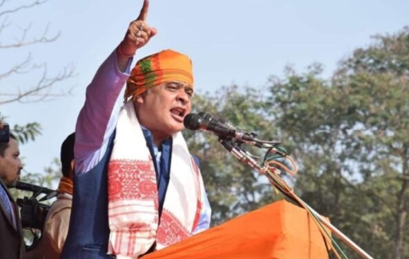 असम CM हिमंत बिस्वा सरमा ने कांग्रेस को नये ज़माने का मुग़ल बताया