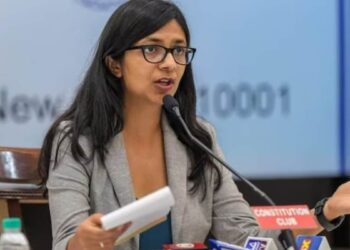 स्वती मालीवाल ने अपने पिता पर लगाए सनसनीखेज आरोप, बोलीं कि पिता के घर आने पर बहुत डर लगता था