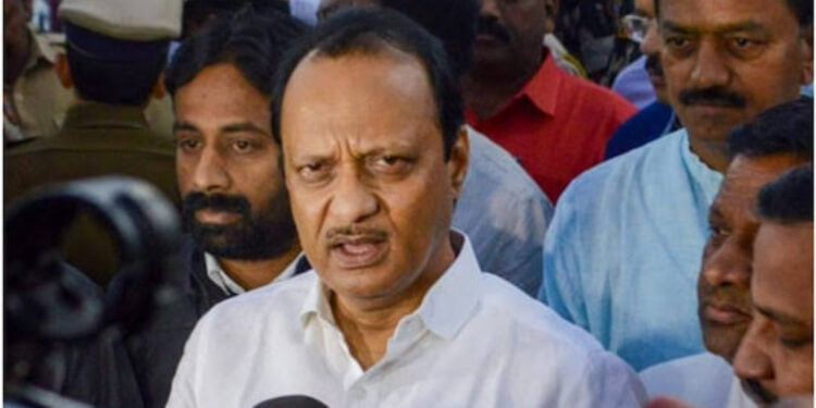 मैं एनसीपी में हूँ और एनसीपी में ही रहूँगा: एनसीपी नेता अजीत पवार