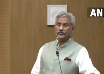 राहुल गाँधी पर बरसे एस जयशंकर, बोले: उनकी आदत है विदेशों में देश की आलोचना करना