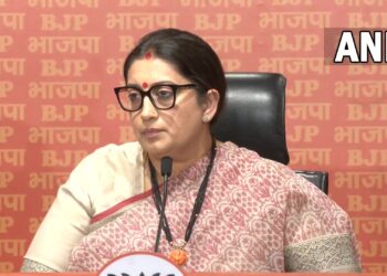 विपक्षी एकता बैठक बोलीं स्मृति ईरानी, कहा कि ये जब भी एक साथ आए तब भ्रष्टाचार, परिवारवाद लाए