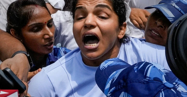 एशियन गेम्स तभी खेला जाएगा जब भाजपा सांसद की गिरफ्तारी होगी: साक्षी मलिक