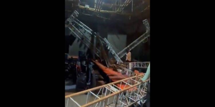 नोएडा फिल्म सिटी में एक कार्यक्रम के दौरान खंभा गिरने से मॉडल की मौत, जाँच के आदेश