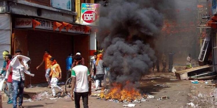 पश्चिम बंगाल पंचायत चुनाव के दौरान 9 लोगों की मौत, विपक्षी दलों के निशाने पर ममता सरकार