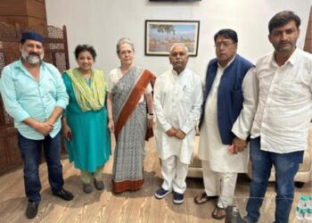 विपक्षी एकता बैठक से वापस दिल्ली लौट रहे राहुल सोनिया के फ्लाइट के इमरजेंसी लैंडिंग, खराब मौसम कारण बताया