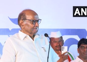 उम्र पर टिप्पणी करने वाले लोगों को भारी कीमत चुकानी पड़ेगी: शरद पवार