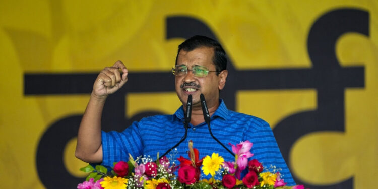 मध्य प्रदेश के लोग ईमानदार और देशभक्त हैं लेकिन ये प्रदेश व्यापम घोटाले के लिए चर्चित है: केजरीवाल