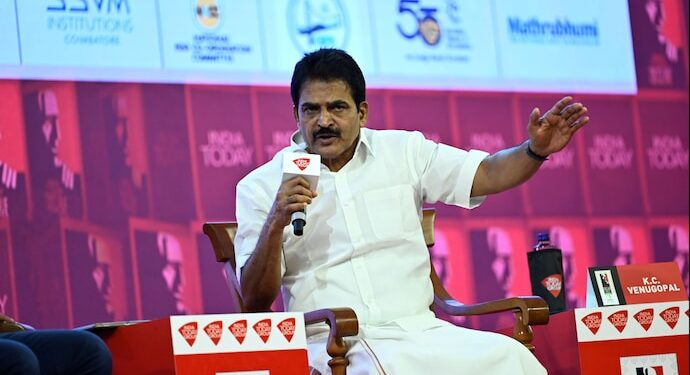 MVA को कुछ नहीं होगा बल्कि यह MVA और मजबूत होगा: कांग्रेस महासचिव