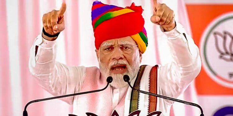 राजस्थान में पीएम मोदी ने किया कांग्रेस पर हमला, कहा कि इन लोगों में अहंकार कूट-कूट कर भरा है