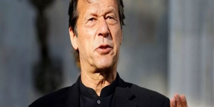 तोशाखाना मामले में पूर्व पाकिस्तानी पीएम इमरान खान दोषी करार, 3 साल की सज़ा