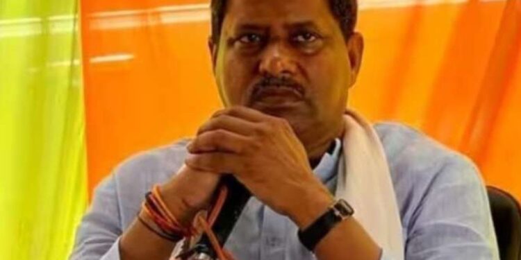 पूर्व केंद्रीय मंत्री व भाजपा सांसद रामशंकर कठेरिया को 2 साल की सजा, रद्द हो सकती है सांसदी