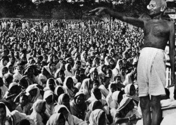 गाँधी का वह नारा जिसने ब्रिटिश हुकूमत की जड़ें हिला कर रख दी थीं
