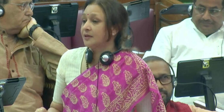 उत्तर प्रदेश के 16 जिले बाढ़ से प्रभावित किसानों को मुआवजा दे सरकार: आराधना मिश्रा मोना