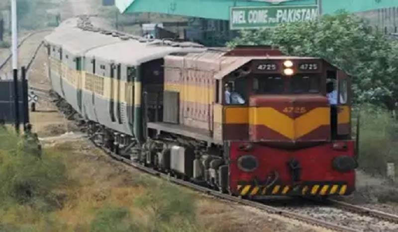 پاکستان نے سمجھوتا ایکسپریس بند کرنے کا اعلان کر دیا