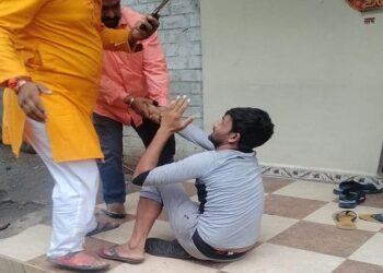 اندور میں مسلم نوجوان کی پٹائی