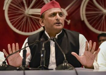 اکھلیش یادو کا کہنا ہے کہ وہ اگلے سال اتر پردیش اسمبلی میں کسی سیٹ سے الیکشن نہیں لڑیں گے