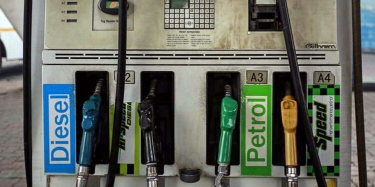 پٹرول ڈیز ل کے نئے دام جانیں کیا ہے قیمت