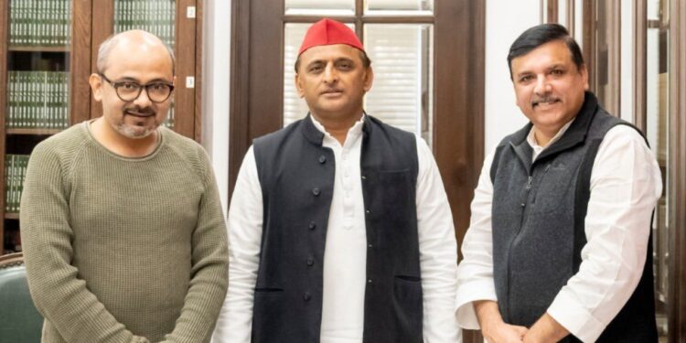 اکھلیش  سنجے ملاقات سے سیاسی پارہ گرم، اتحاد تقریباً طے