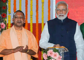 یوگی حکومت کی کامیابی سے کچھ لوگ حواس باختہ:مودی