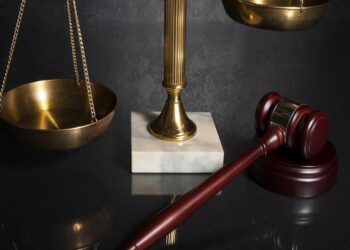 انصاف سستا اور قابل رسائی کیسے ہو ؟