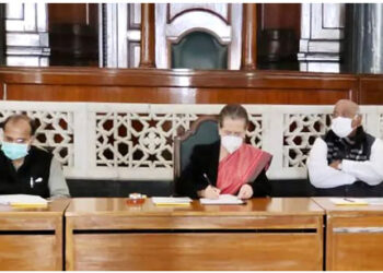 کسانوں کے مسئلہ پر کانگریس ثابت قدم رہے گی: سونیا