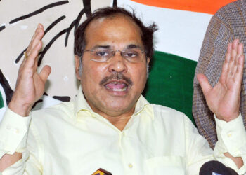 ناگالینڈ جارہے کانگریس وفد کو حراست میں لینا غلط: ادھیر رنجن چودھری