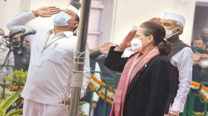 ملک میں آمریت رائج ہو گئی ہے ، جمہوریت کو واپس لانا ہمارا مقصد ہے