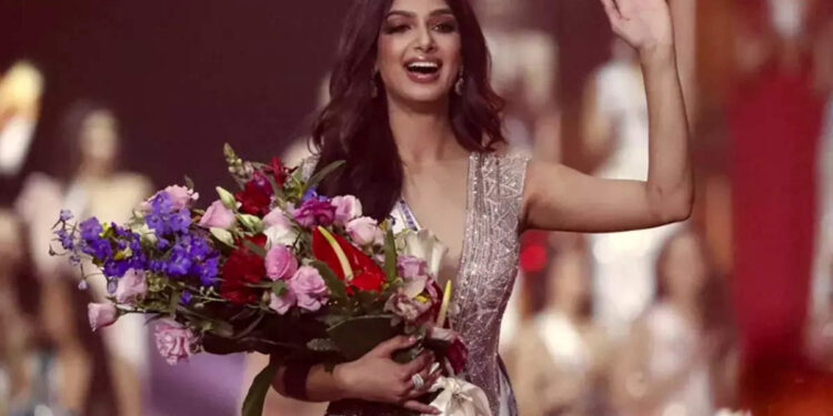سشمیتا سین اور لارا دتہ کے بعد ہندوستان کی ہرناز سندھو بنی 70 ویں مس یونیورس