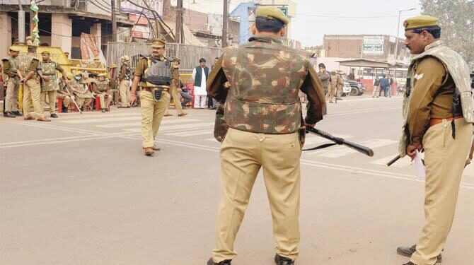 متھرا کی سڑکوں پر پولیس و ضلع انتظامیہ کی مستعدی نے ناکام بنا دیا