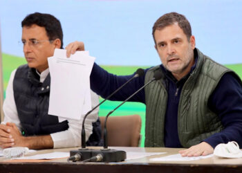 راہل گاندھی نے پیش کی شہید کسانوں کی فہرست