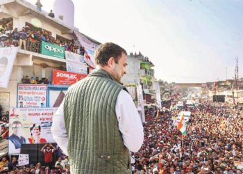 امیٹھی میں راہل گاندھی کی شاندار ریلی، ہزاروں کی شرکت، مودی پر تنقیدیں