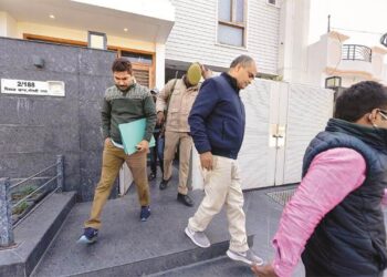 سماج وادی پارٹی کےلیڈروں پر انکم ٹیکس چھاپے