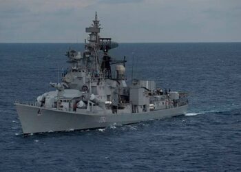 بحریہ کے جنگی جہاز پر دھماکہ،3شہید،متعدد زخمی