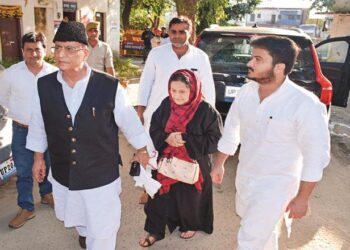 اعظم خان رامپور سے میدان میں، بیٹے کو بھی ٹکٹ