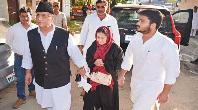 اعظم خان رامپور سے میدان میں، بیٹے کو بھی ٹکٹ